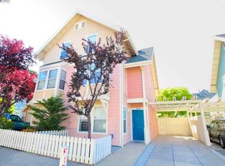 1024 Santa Maria Ct, Oakland, CA
