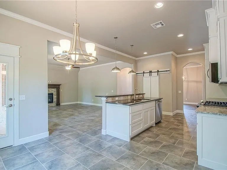 2916 Pacifica Ln — Photo 85