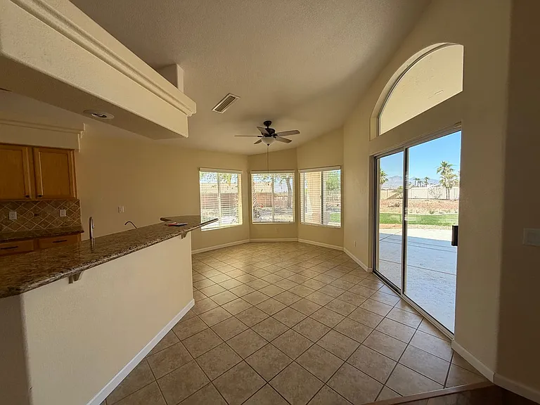 2581 Highland Trl — Photo 9