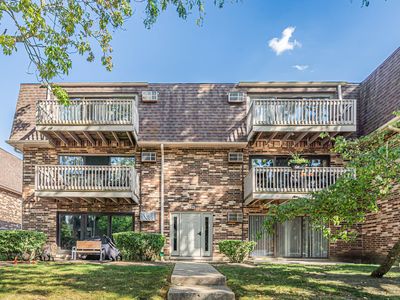 229 W Court Of Shorewood APT 3B, Vernon Hills, IL, 60061