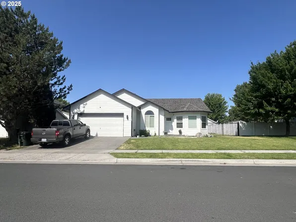 149 NE 11th Pl, Hermiston, OR 97838