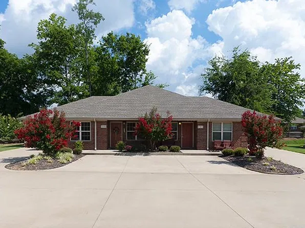 20 River Park Village Way #33, Killen, AL 35645