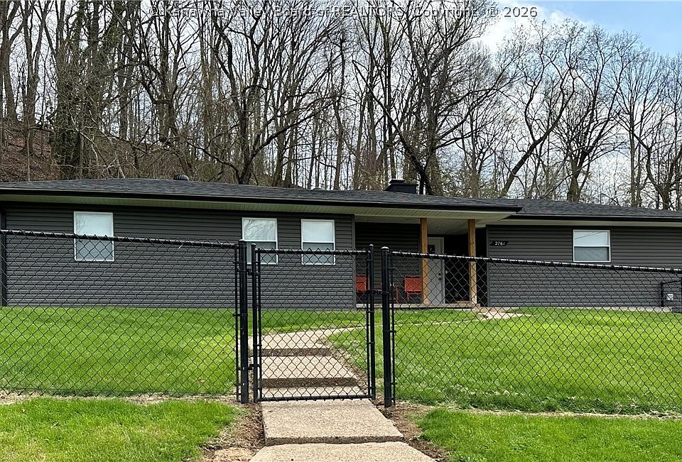 1st image of 2761 Daniels Ave