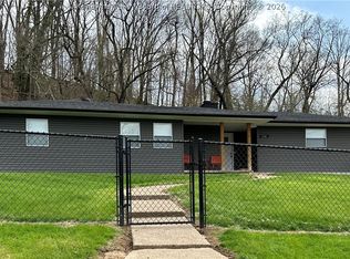 2761 Daniels Ave, South Charleston, WV 25303