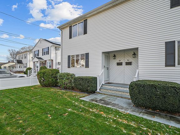 2nd image of 44 Nellie St #44