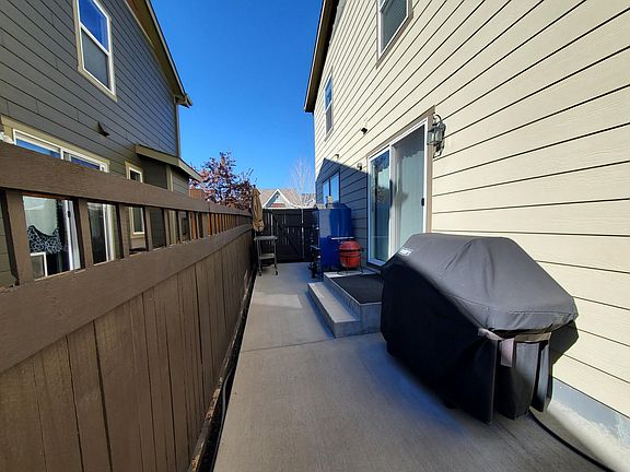 2nd image of 2182 Willow Ct