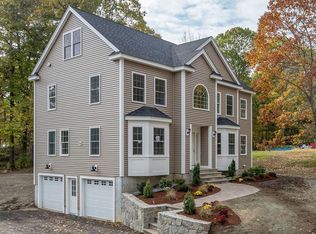 160 Forest St, Middleton, MA 01949