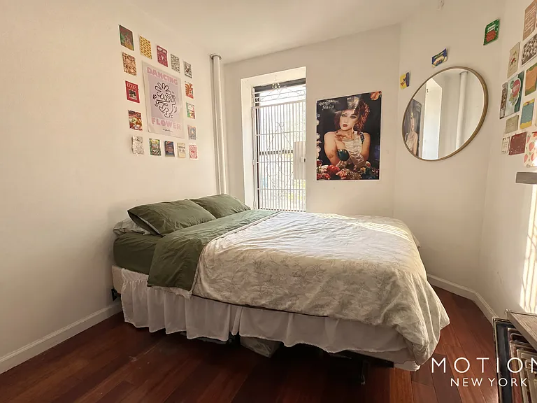 1261 Park Ave #1 — Photo 3