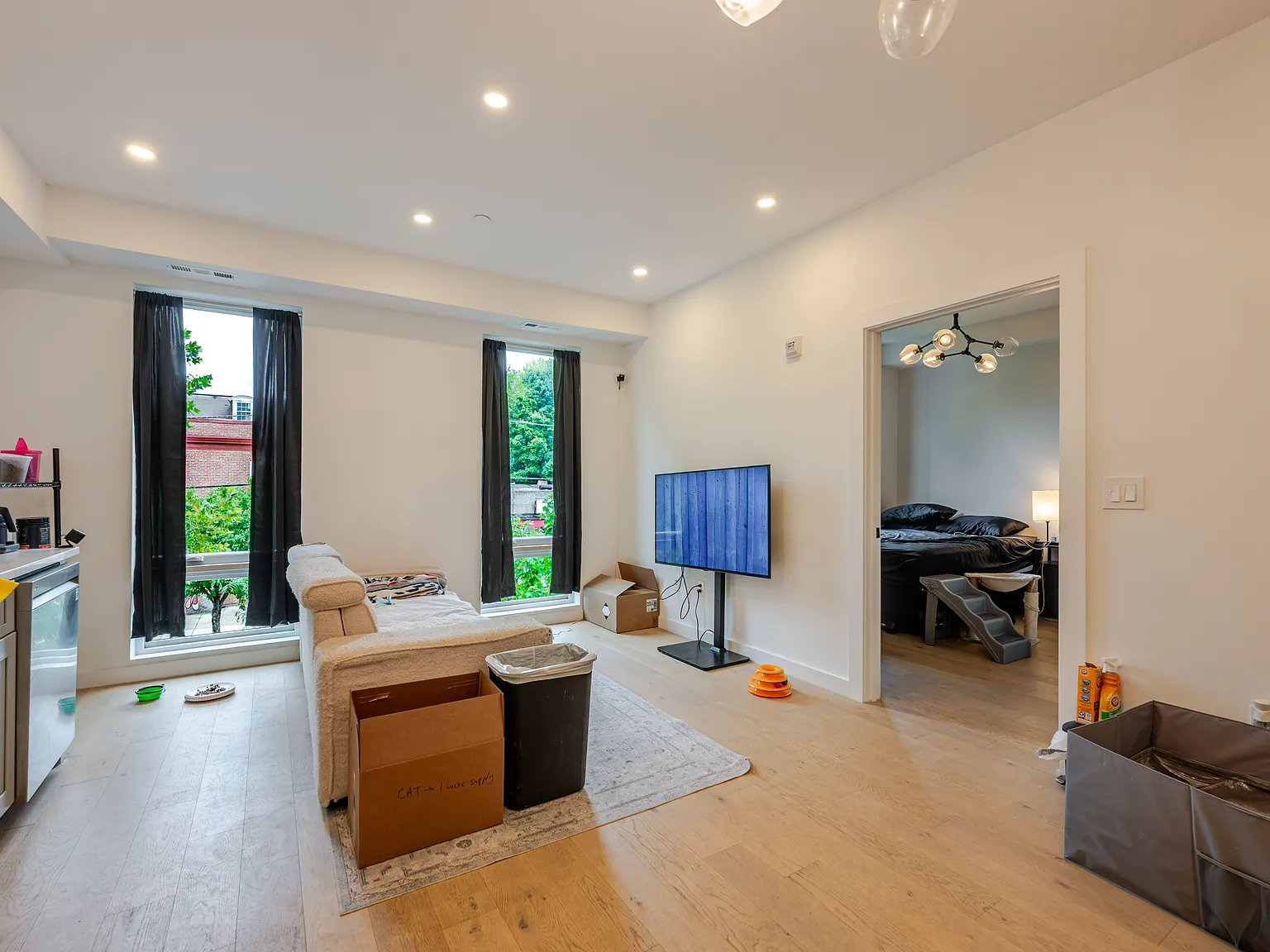 1 bed, 736 sqft, $2,845 — Photo 3