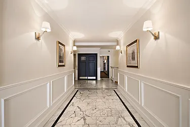 135 West 58th Street in Midtown