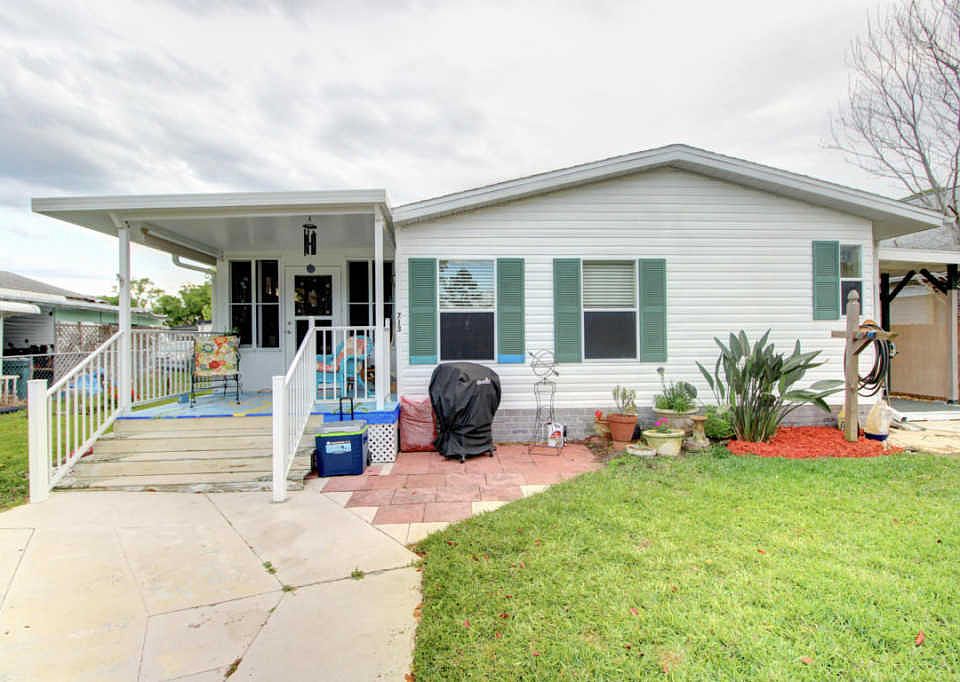 1st image of 713 Barlow Cir