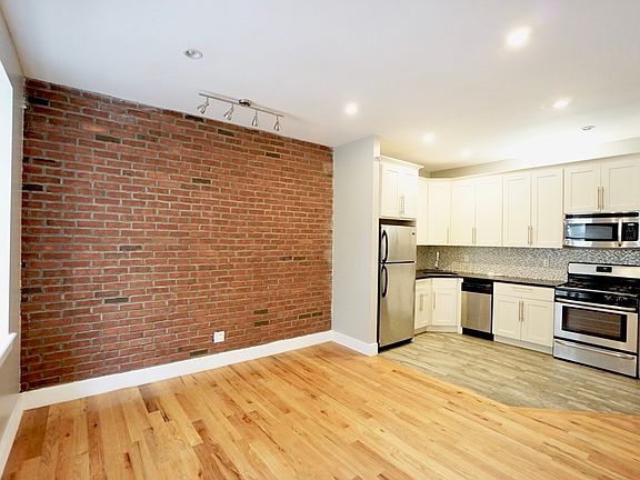 4th image of 25 Fort Washington Ave #F2