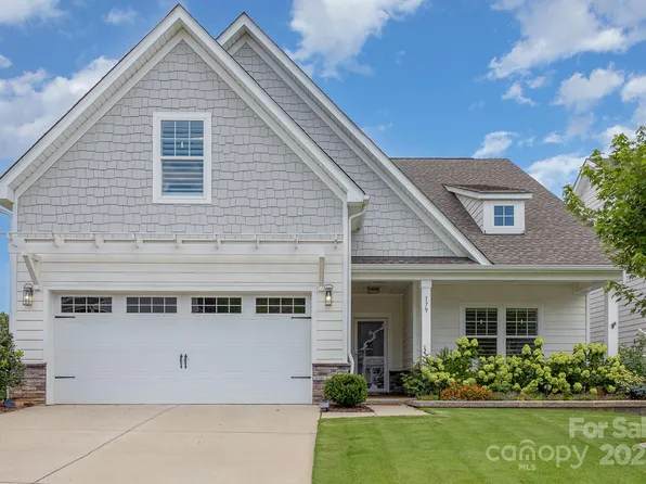 179 Canada Dr, Statesville, NC 28677