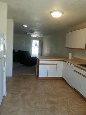 4th image of 313 W Wildy St