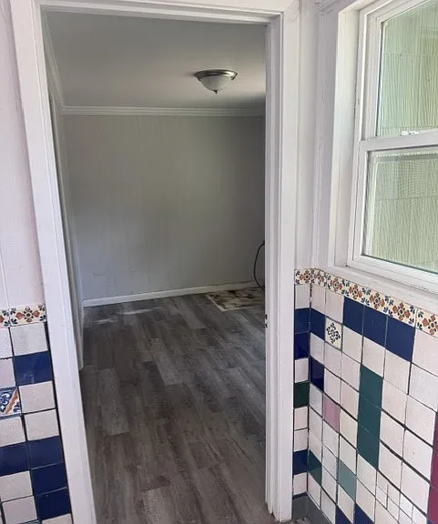 515 Winburn Ave — Photo 14
