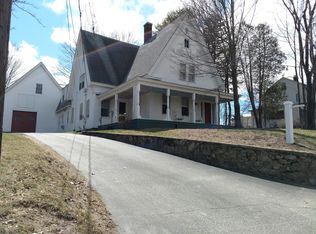 158 N Main St, Wolfeboro, NH 03894