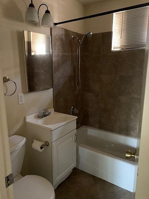 2nd image of 5065 Olivewood Ave