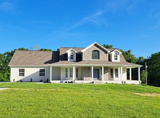 1424 Jones Creek Rd, Dickson, TN 37055