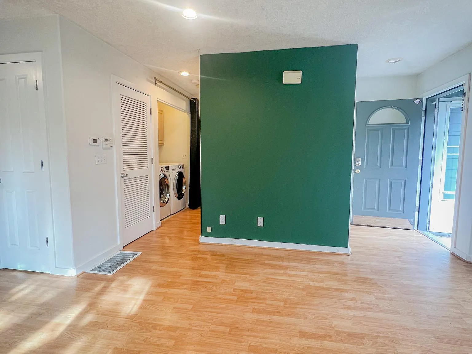 SE 153rd Ave, Portland — Photo 2
