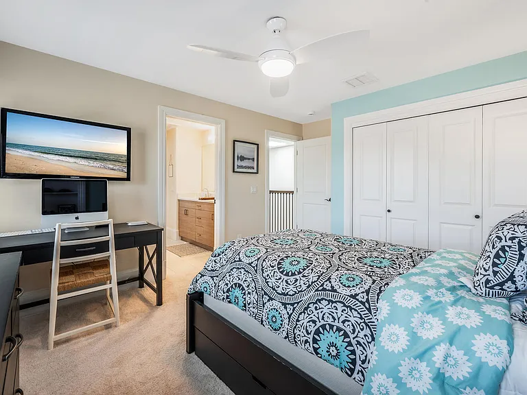 2343 Traditions Ct — Photo 33