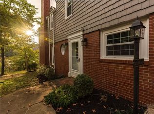 1011 Summit Dr, Charleston, WV 25302
