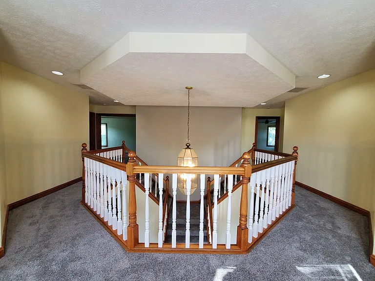 324 Redwood Blvd — Photo 16