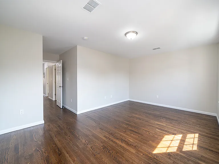 271.5 Grant Ave #2 — Photo 12