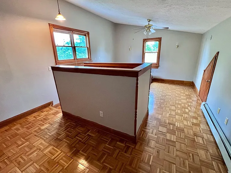 2869 Markbreit Ave — Photo 14