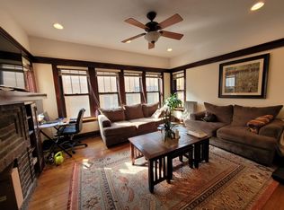 4422 N Greenview Ave APT 1W, Chicago, IL 60640
