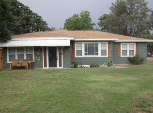 2200 W 13th St, Plainview, TX 79072