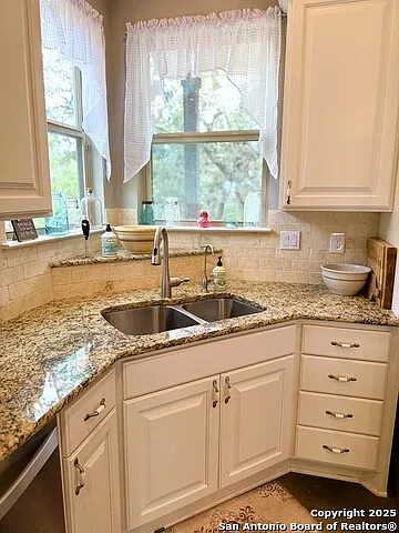 186 Lakeview Rd — Photo 8