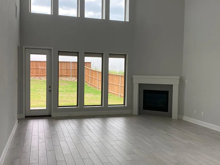 1702 Swayback Ln — Photo 16