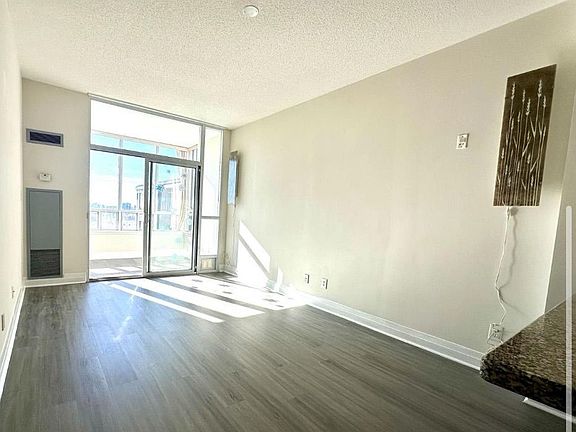5th image of 7373 Kennedy Rd #Penthouse 02