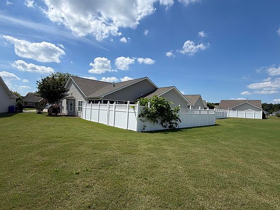 4th image of 3307 Honeysuckle Drive