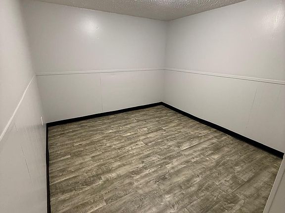 2nd image of 714 Henry Ln APT C