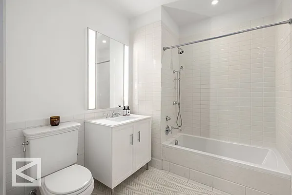 Bathroom, photo 3