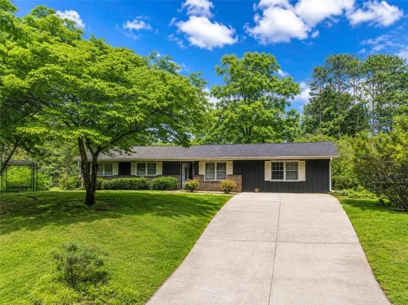 3102 Hamilton Rd, Lawrenceville, GA 30044