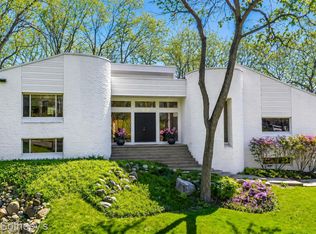 7350 Mountridge Dr, Clarkston, MI 48346