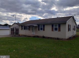 551 Smith Rd, Mc Alisterville, PA 17049