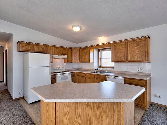 2nd image of 2078 Bungalow Village Ln