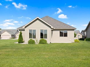 206 Harmon Ln, Litchfield, MN 55355