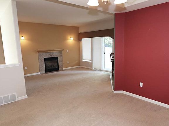 4th image of 607 N Willow Crest Ln