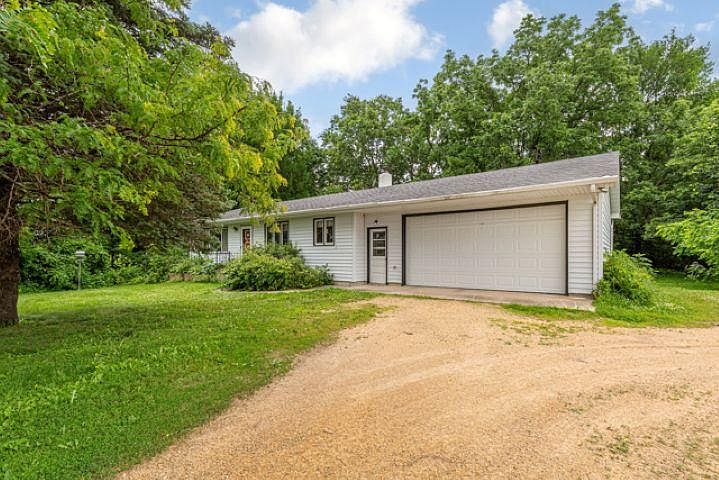 1st image of 52621 Valley View Cir