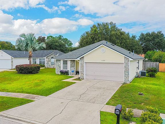 3rd image of 11123 Bugatti Ct