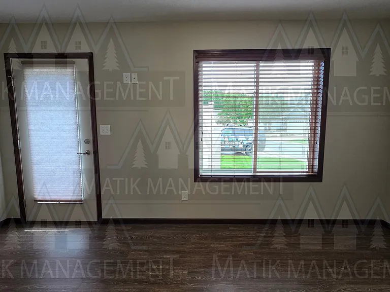 2581 Hawk Ridge Ct SE — Photo 15