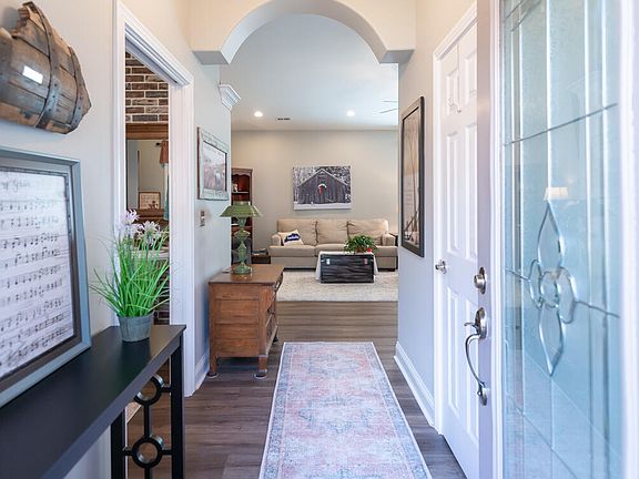 3rd image of 125 Avalon Path