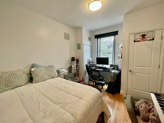 Rented by Highline Residential | media 3