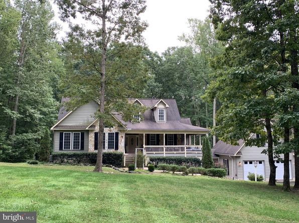 Waterfront Virginia Waterfront Homes For Sale 4 381 Homes Zillow