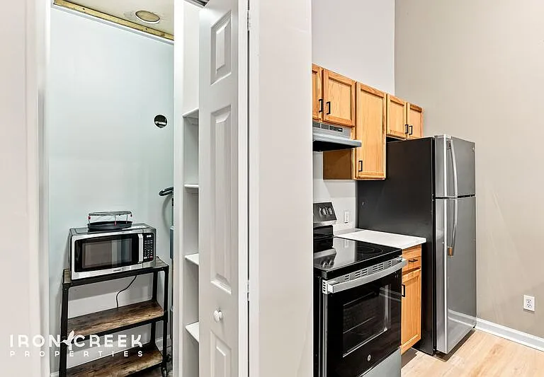 160 State St #110 — Photo 11