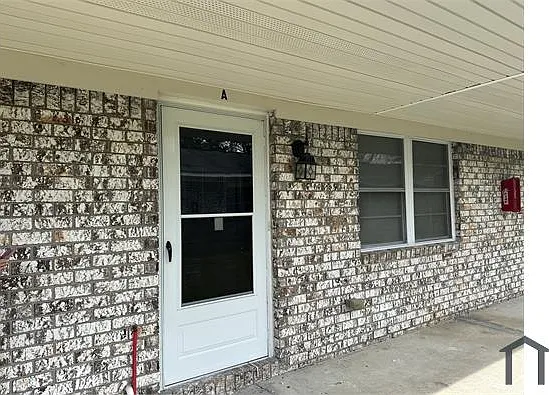 1533 N Avalon Cir #B — Photo 1